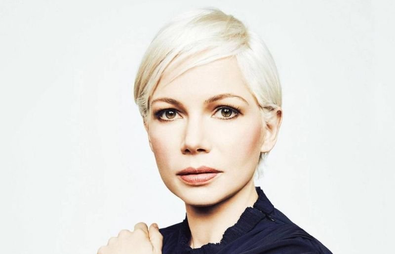 Michelle Williams at a photoshoot